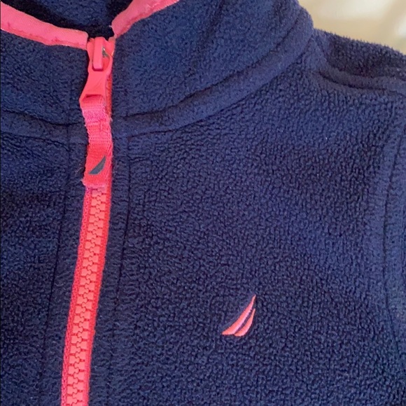 Zip up  3T jacket - Picture 2 of 4